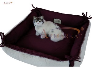 Armarkat Cat Bed C06 with Ivory Base